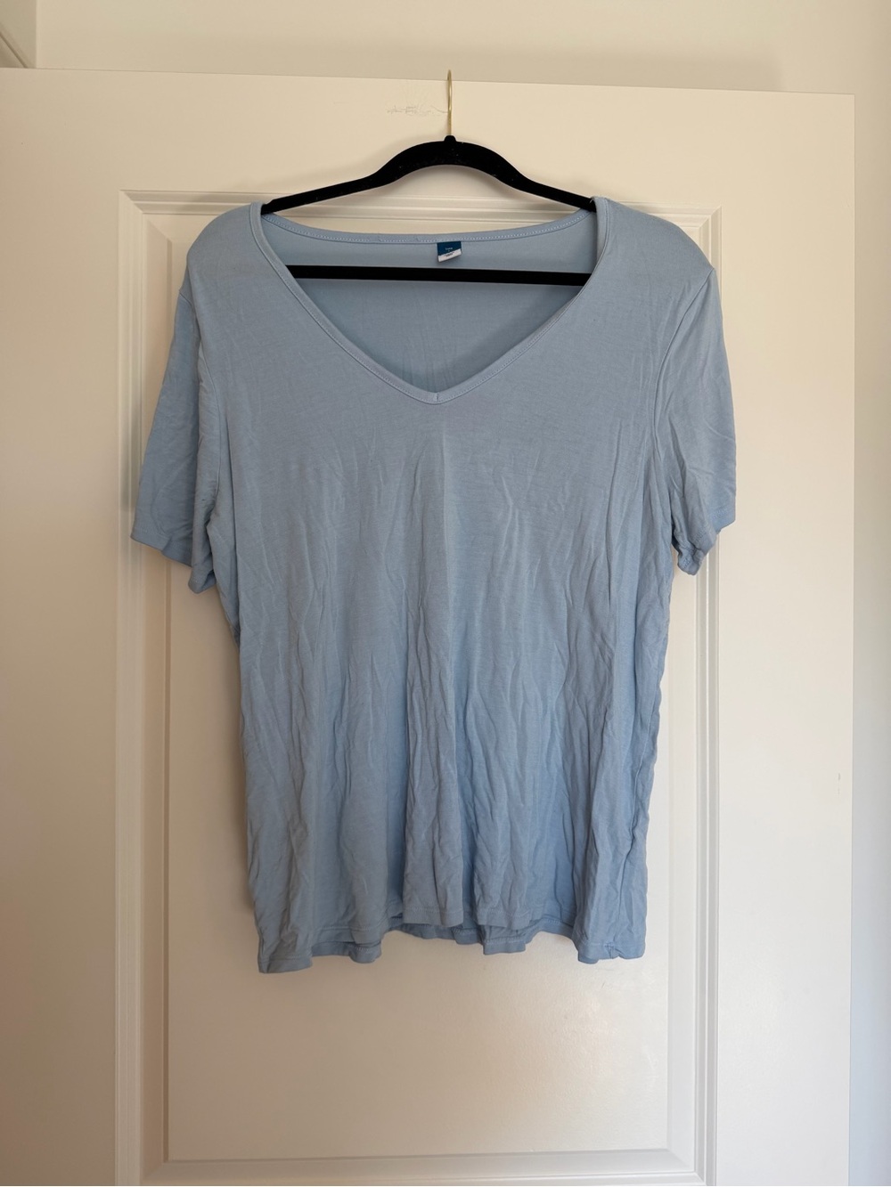 Old Navy Light Blue V-Neck Short Sleeve Tee